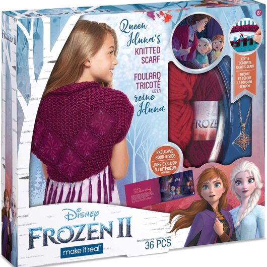 Disney Frozen 2 Make It Real Queen Iduna's Knitted Scarf